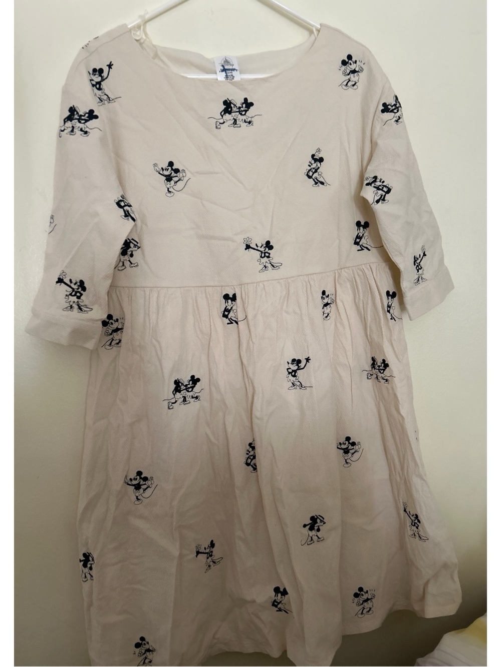 DISNEYLAND WOMENS VINTAGE STYLE EXCLUSIVE DRESS